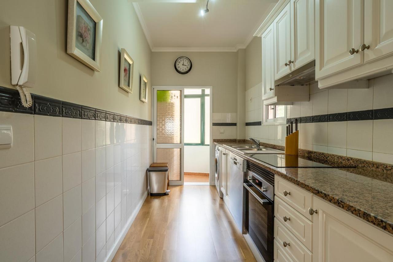 Stylish Apartment With Balcony And Amazing Views Over Funchal And The Sea Zewnętrze zdjęcie